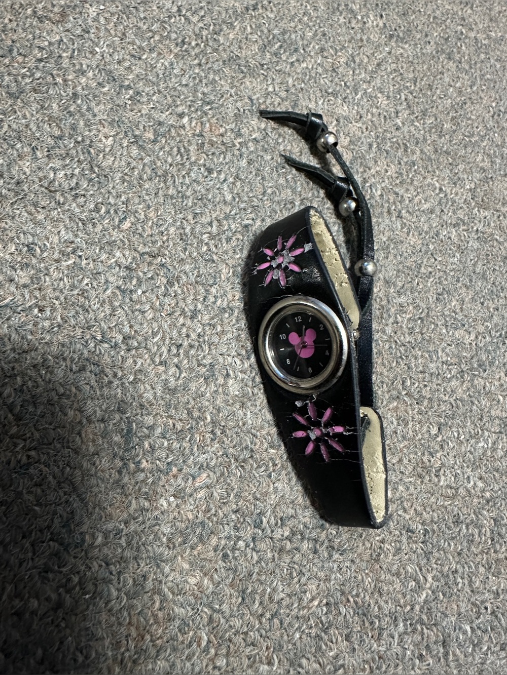 Vintage Disney Store Minnie Mouse Watch Floral Leather Band AS IS DEAD BATTERY